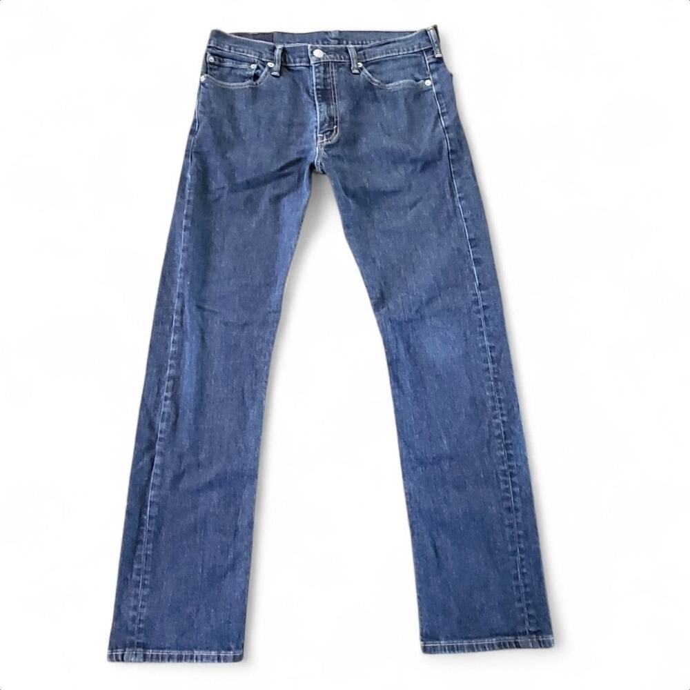 Levi's 513 Men's 31x32 Slim Straight Jeans Dark Indigo Wash | Modern Minimalist